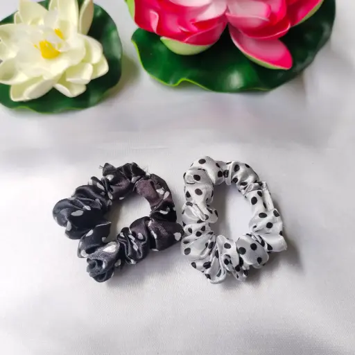 Scrunches B&W Polka Dot-M (Set of 2)