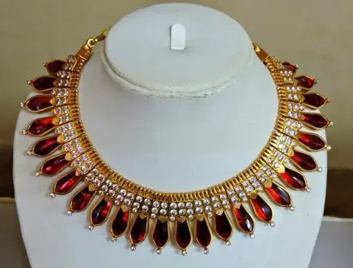 Mango necklace green